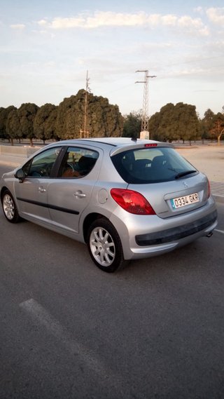 Peugeot 207 2009
