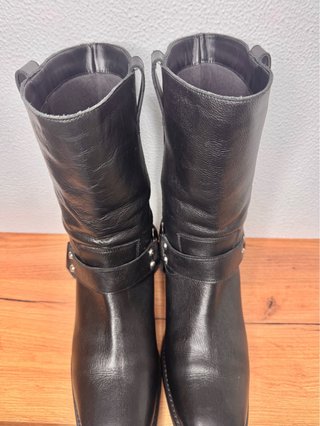 Botas biker de cuero Cyrus negras. Talla 42. Asos