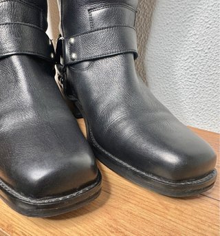 Botas biker de cuero Cyrus negras. Talla 42. Asos