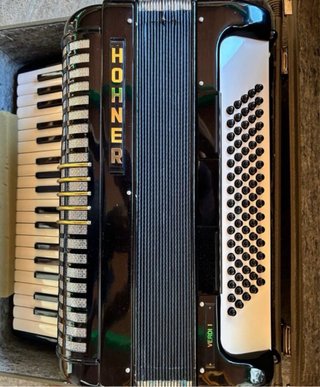 Acordeón Hohner Verdi I 80 bajos