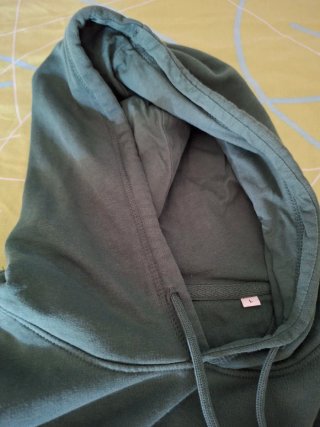 Sudadera verde talla L con estampado