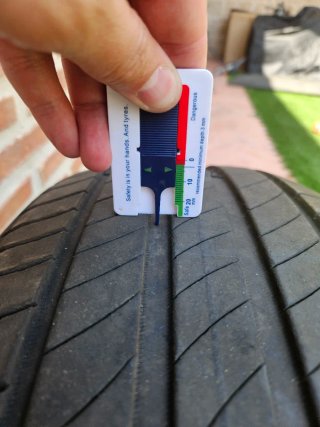 Neumático Michelin Primacy 4 235/45 R20
