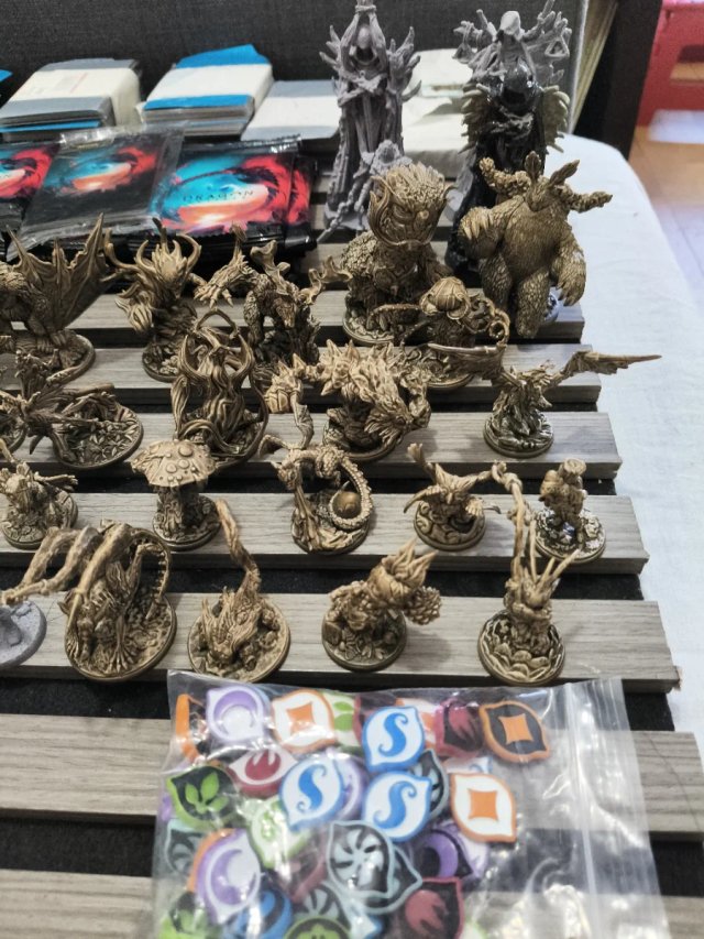 Dragon Eclipse Miniatures e Accessori