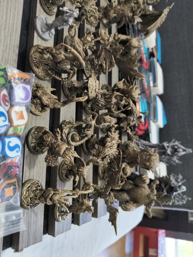 Dragon Eclipse Miniatures e Accessori