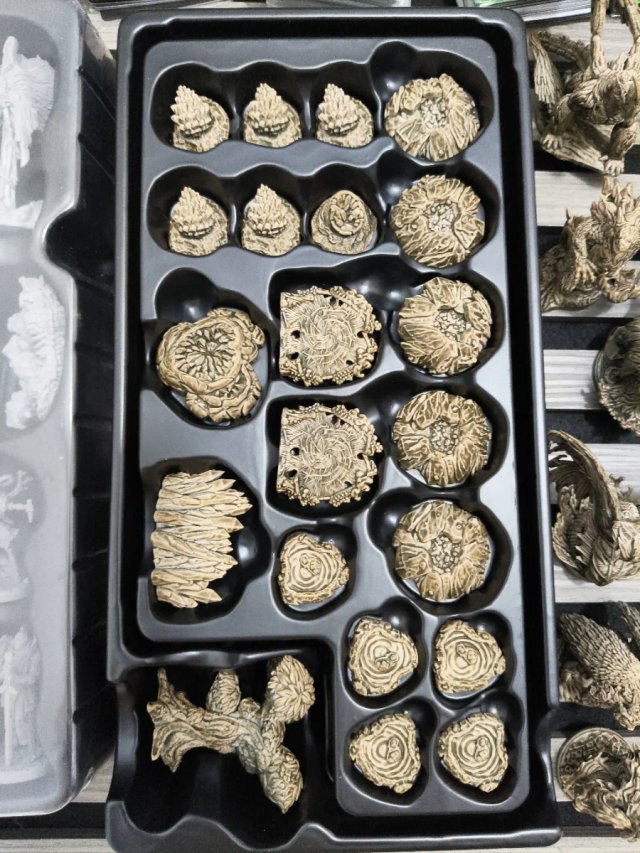 Dragon Eclipse Miniatures e Accessori