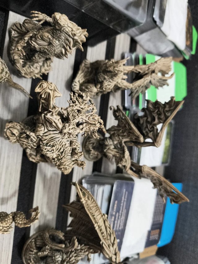 Dragon Eclipse Miniatures e Accessori