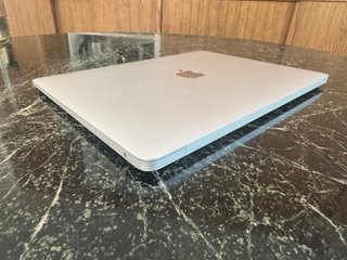 MacBook Air Retina 13 2020 Plata