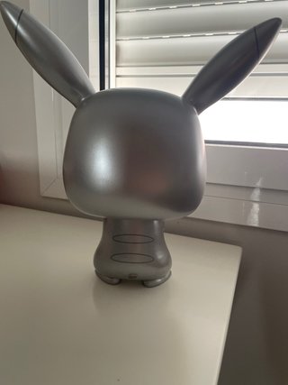 Funko Pop Pikachu Plateado