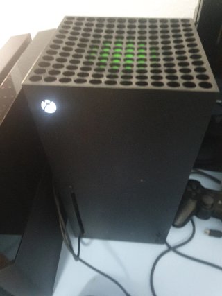 Xbox Series X  + Mando+ 2 juegos