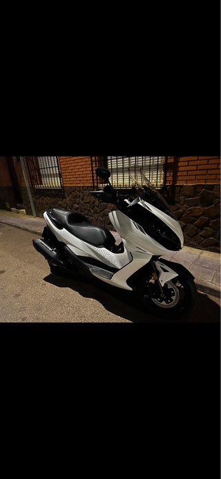 Zontes E350 2024 Maxi Scooter