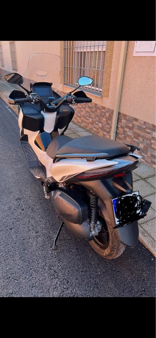 Zontes E350 2024 Maxi Scooter