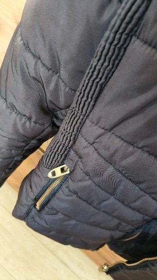 Chaqueta Zara acolchada con cuello de pelo