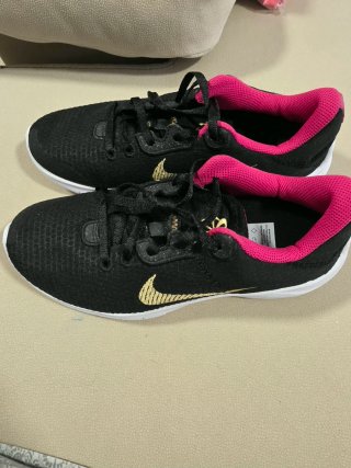 Zapatillas Nike Negras y Rosas