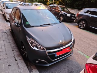 Peugeot 208 2015