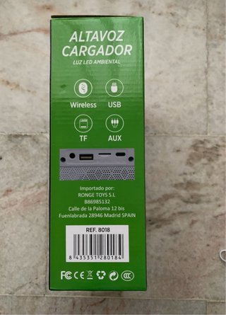 Altavoz con cargador y luces LED