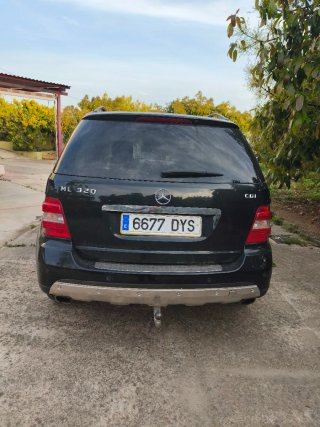 Mercedes-Benz ml320  2006
