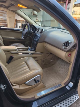 Mercedes-Benz ml320  2006