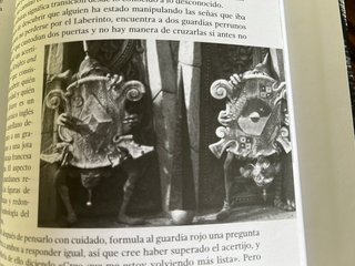 Dentro del laberinto, aproximación al clásico de J