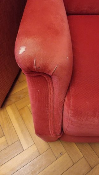 Sillón relax de tela rojo