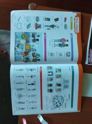 Adomania, français A1, 1 ESO. Livre de l'élève