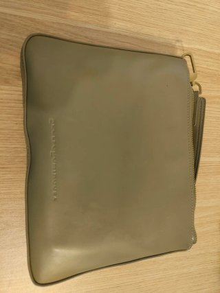 Bolso Adolfo Domínguez Verde Oliva.