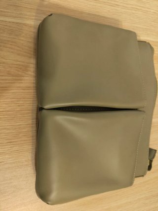 Bolso Adolfo Domínguez Verde Oliva.