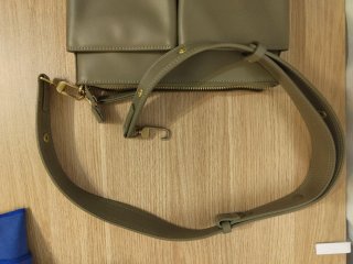 Bolso Adolfo Domínguez Verde Oliva.