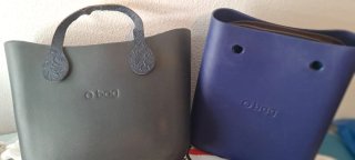 Bolso O bag azul con pelo,movible.
