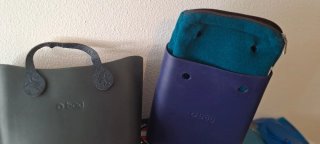Bolso O bag azul con pelo,movible.