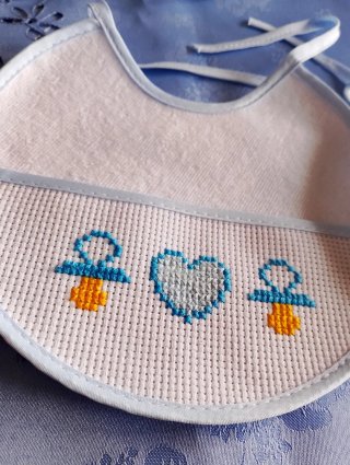 Tris bavette neonato bimbo ricamate