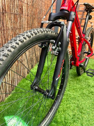Bicicleta Orbea MX 24 Roja con Suspensión