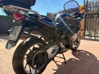 BMW F 800 GT Negra