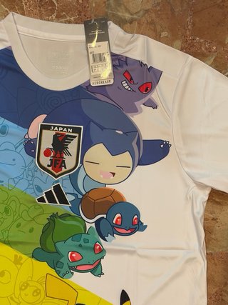 Camiseta Adidas Japón x Pokémon Talla M