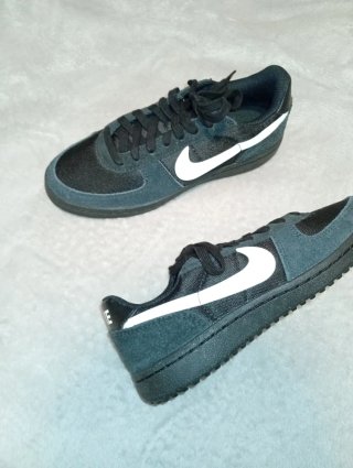Zapatillas Nike Negras y Blancas