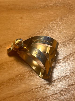 Boquilla Yanagisawa Saxo y Abrazadera