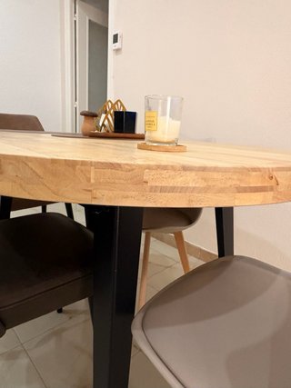 Mesa redonda de comedor extensible de madera NUEVA