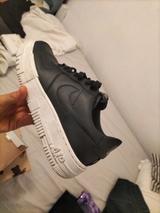 Nike Air Force 1 Pixel negras