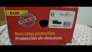 Zapatos de Seguridad Negros y Rojos
