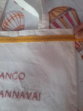 Shopper 100% cotone ricamata a mano