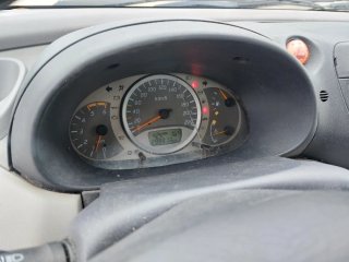 Nissan Almera 2004