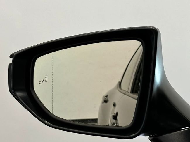 Lexus LBX 2025, foto 11