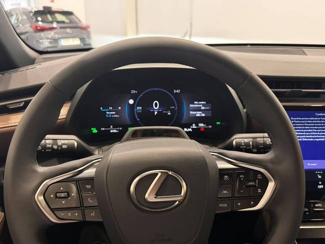 Lexus LBX 2025, foto 13