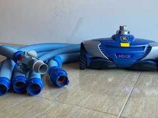 Limpiafondos Zodiac MX8