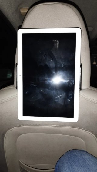 Soporte para móvil y tablet para el coche