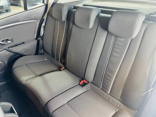 RENAULT MEGANE-DISTINTIVO AMBIENTAL C(verde)