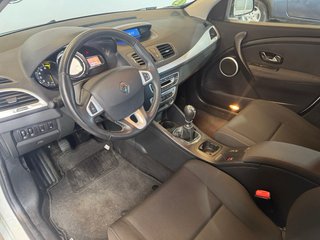 RENAULT MEGANE-DISTINTIVO AMBIENTAL C(verde)