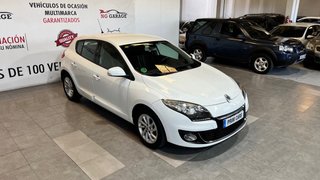 RENAULT MEGANE-DISTINTIVO AMBIENTAL C(verde)