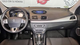 RENAULT MEGANE-DISTINTIVO AMBIENTAL C(verde)