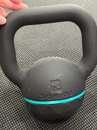Kettlebell 6kg e Manubri 5kg