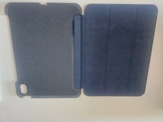 iPad 10ª Gen Plata caja original,teclado y funda.